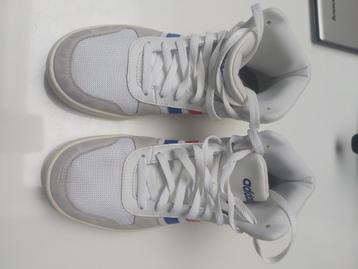 Adidas sneakers maat 40 beschikbaar voor biedingen
