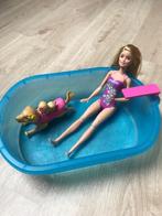 Barbie + zwemmende hond + zwembad, Gebruikt, Ophalen of Verzenden, Barbie