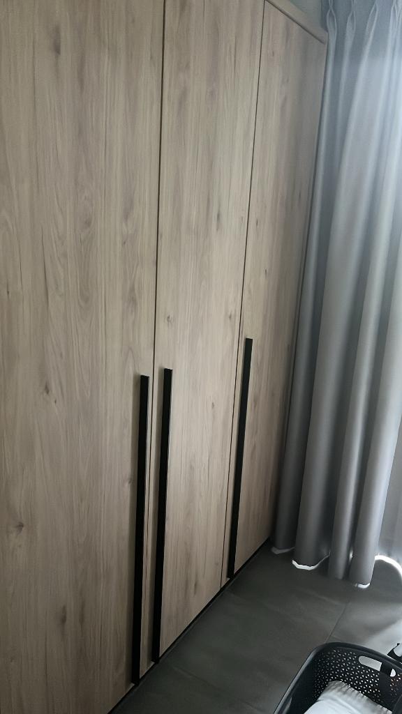 Kledingkast, Huis en Inrichting, Kasten | Kleerkasten, Zo goed als nieuw, 150 tot 200 cm, 150 tot 200 cm, 50 tot 75 cm, Met deur(en)