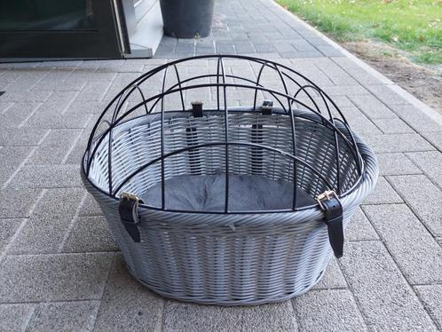Hondenmandje voor fiets, Dieren en Toebehoren, Hondenmanden, Zo goed als nieuw, Riet, Ophalen