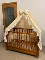 Lit bébé bois EGUIZIER 126X66 cm, Enlèvement, Utilisé, Lit