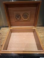 Mooie humidor, Verzamelen, Rookartikelen, Aanstekers en Luciferdoosjes, Ophalen of Verzenden, Zo goed als nieuw