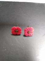 Poppies oorbellen, Handtassen en Accessoires, Oorbellen, Overige materialen, Ophalen of Verzenden, Zo goed als nieuw, Knopjes of Stekers