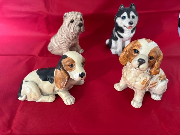 Honden beelden 4 rassen samen of apart te koop, Verzamelen, Beelden en Beeldjes, Gebruikt, Dier, Ophalen of Verzenden