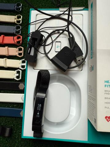 Fitbit Alta HR horloge + 11 nieuwe bandjes + acc. beschikbaar voor biedingen