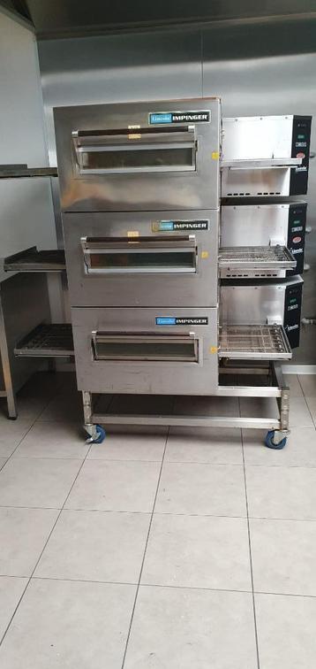 Pizza ovens,  deegopbol machine en dampkap te koop beschikbaar voor biedingen