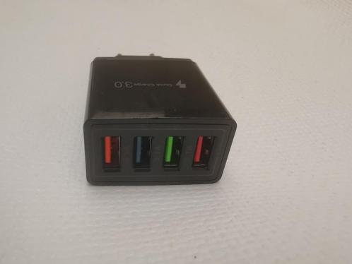 Chargeur GSM avec 4 ports USB noir/RGB, Télécoms, Téléphonie mobile | Chargeurs pour téléphone, Neuf, Autres marques, Enlèvement ou Envoi