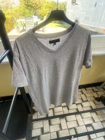 Heren t- shirt beschikbaar voor biedingen