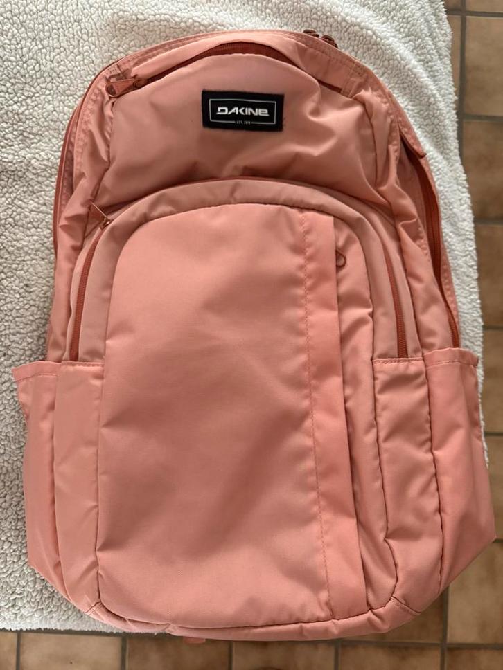 Dakine campus l 33l rugzak - muted clay, Handtassen en Accessoires, Tassen | Schooltassen, Zo goed als nieuw, Ophalen