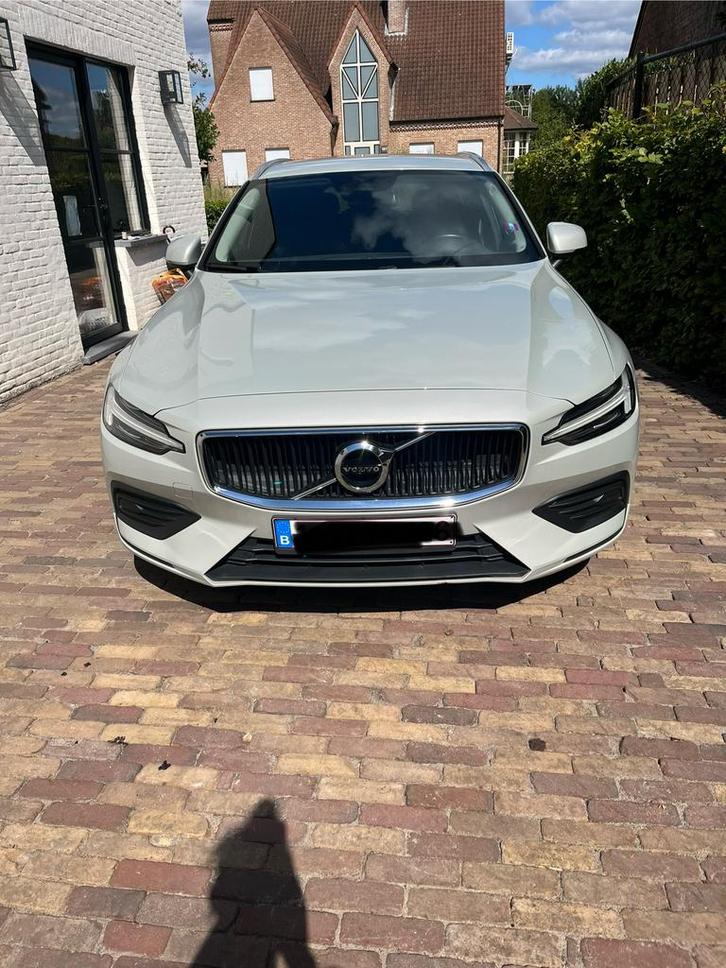 Volvo V60 D3 momentum parelmoer, Auto's, Volvo, Particulier, V60, Achteruitrijcamera, Adaptieve lichten, Adaptive Cruise Control