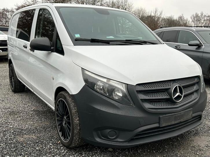 Mercedes Vito bj 2017 met 208000 km  lichte vracht, Auto's, Bestelwagens en Lichte vracht, Bedrijf, Te koop, ABS, Airbags, Airconditioning