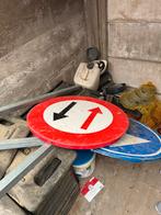 Verkeersborden loopbruggen sokkels en gereedschap, Doe-het-zelf en Bouw, Overige Doe-Het-Zelf en Bouw, Ophalen, Gebruikt