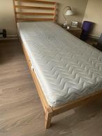 Eenpersoonsbed met lattenbodem en dreamzone matras, Huis en Inrichting, Slaapkamer | Bedden, Ophalen, Zo goed als nieuw