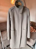 Pinko mantel in een mooie beige/grijze kleur, Ophalen of Verzenden, Zo goed als nieuw, Beige