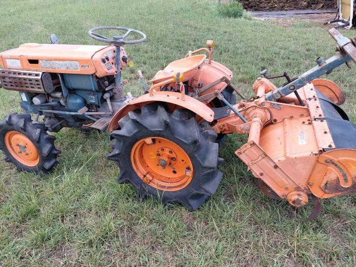 Kubota B7000 Minitractor met grondfrees, Zakelijke goederen, Machines en Bouw | Tuin, Park en Bosbouw, Overige typen