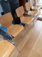8 stoelen, metalen frame, houten zitting - MOETEN NU WEG !!, Vijf, Zes of meer stoelen, Metaal, Gebruikt, Ophalen