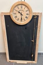 Le tableau de notes Riverdale, avec horloge, fonctionne parf, Enlèvement, Comme neuf, Tableau noir