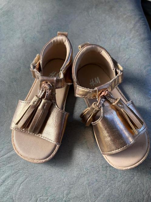 h&m 22, Kinderen en Baby's, Babykleding | Schoentjes en Sokjes, Zo goed als nieuw, Meisje, Schoentjes, Ophalen of Verzenden