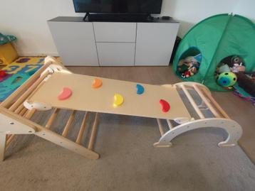 Baby climbing gym beschikbaar voor biedingen