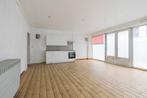 Huis à vendre à Charleroi, 7 chambres, Vrijstaande woning, 300 m², 7 kamers, 244 kWh/m²/jaar