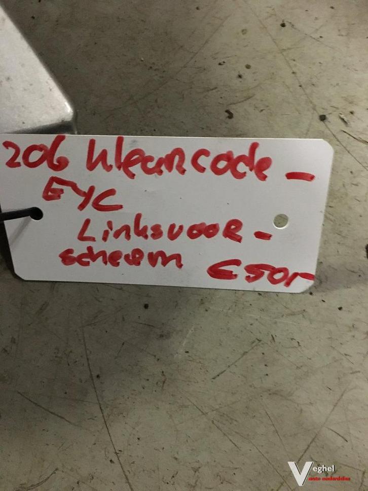 Peugeot 206 2002 Voorscherm Links of rechts, Auto-onderdelen, Carrosserie, Spatbord, Gebruikt, Ophalen