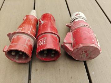 Stekker 4 polig beschikbaar voor biedingen