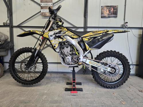 Suzuki RMZ 250 4 takt 2008 € 3000 euro, Fietsen en Brommers, Brommers | Crossbrommers, Zo goed als nieuw, Suzuki, Ophalen
