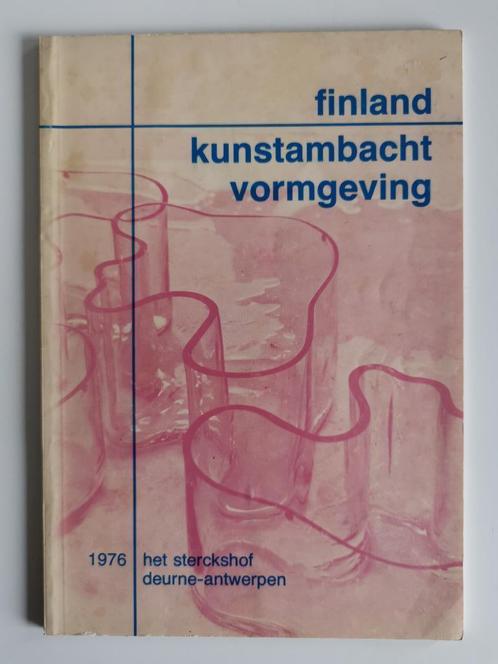 Finland Kunstambacht vormgeving 1976, Boeken, Kunst en Cultuur | Fotografie en Design, Gelezen, Overige onderwerpen, Ophalen of Verzenden