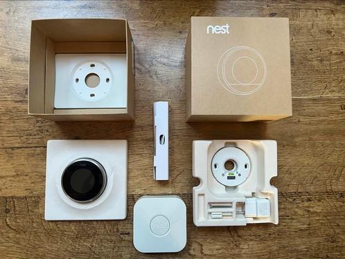 Nest thermostaat v2, Bricolage & Construction, Thermostats, Utilisé, Thermostat intelligent, Enlèvement ou Envoi