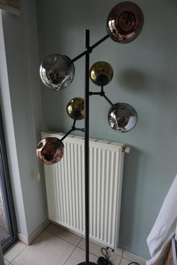 Vloerlamp - NIEUW beschikbaar voor biedingen