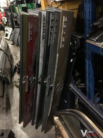 Mercedes w115 w114 w201 w124 w123 achterklep beschikbaar voor biedingen
