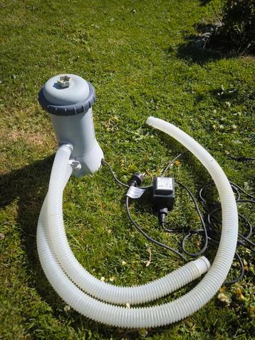 Petite pompe de piscine intex beschikbaar voor biedingen