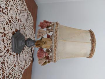 Tinnen lampadaire beschikbaar voor biedingen