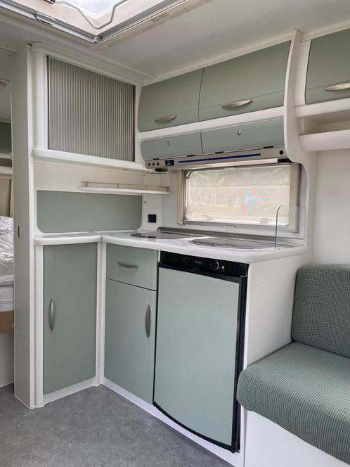 Opgeknapte Fendt Saphir 470H, Caravans en Kamperen, Caravans, Particulier, Fendt, Vast bed, Kachel, Ophalen