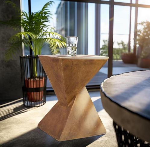 Design Bijzettafel – Sculpturaal & Stoer Statementstuk, Huis en Inrichting, Tafels | Bijzettafels, Nieuw, 45 tot 60 cm, Minder dan 55 cm