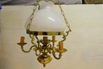 Joli Lustre Ancien en Laiton avec Grosse Opaline Blanche., Ophalen