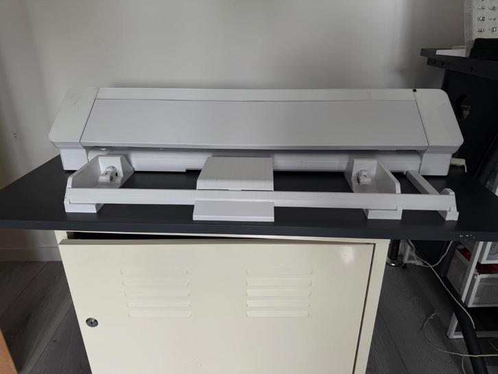 Silhouette cameo pro 4 + materiaal, Hobby en Vrije tijd, Knutselen, Zo goed als nieuw, Materiaal, Ophalen