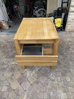 Stevig houten bureau, Huis en Inrichting, Bureaus, Ophalen, Gebruikt, Bureau