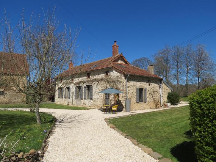 Frankrijk stenen landhuis met bijgebouwen, Immo, Buitenland, Frankrijk, Woonhuis, Landelijk