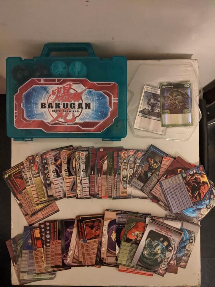 Bakugan Set met 17 Bakugan en 106 Kaarten!!!, Verzamelen, Speelgoed, Ophalen of Verzenden