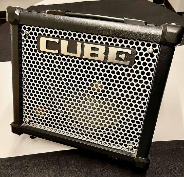Roland CUBE-10GX, Muziek en Instrumenten, Versterkers | Bas en Gitaar, Zo goed als nieuw, Gitaar, Ophalen