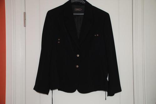 Zwarte damesblazer maat 44 PORCINI. Perfecte staat, Vêtements | Femmes, Vestes & Costumes, Comme neuf, Manteau, Taille 42/44 (L)