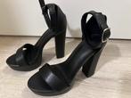 Paire de talons, Vêtements | Femmes, Chaussures, Neuf, Chaussures à haut talons, Enlèvement, Noir