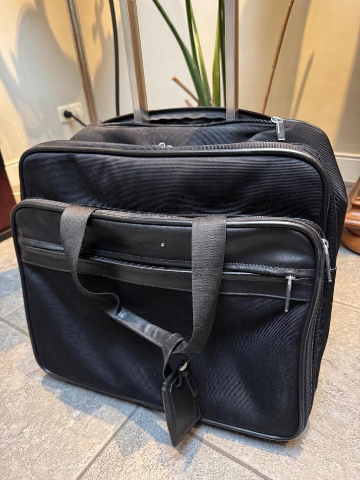 Montblanc Nightflight reistas, Handtassen en Accessoires, Tassen | Reistassen en Weekendtassen, Gebruikt, Zwart, Uitschuifbare handgreep