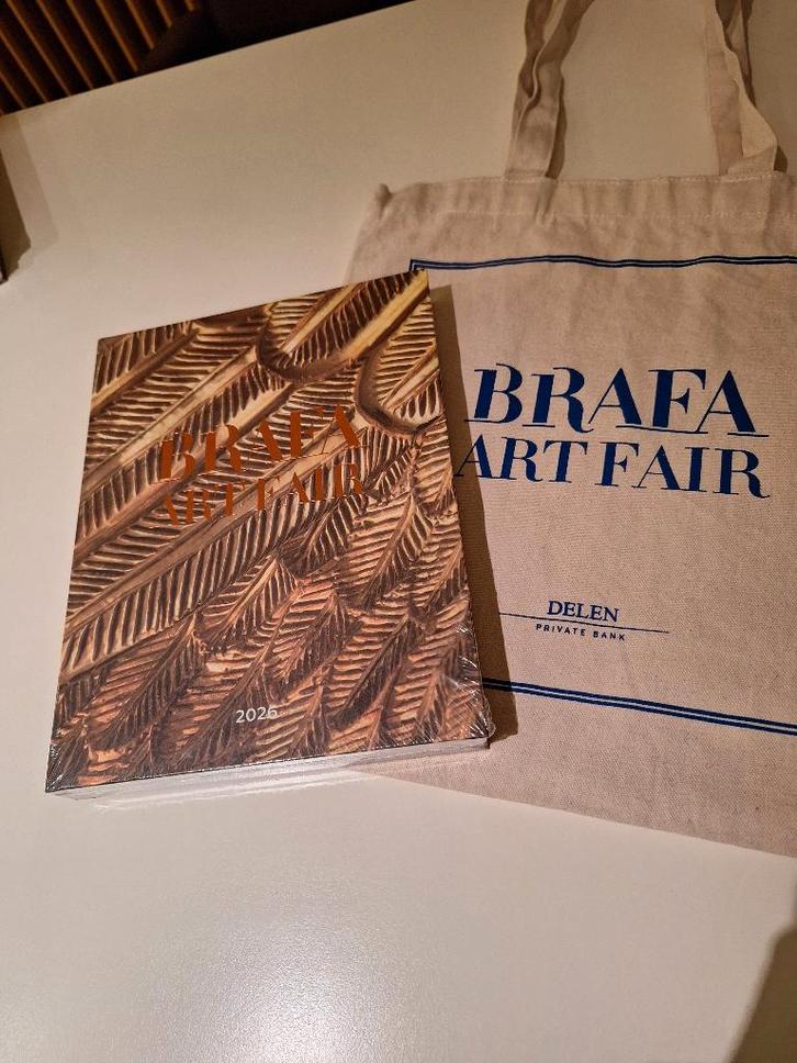 BRAFA 2026 catalogus + draagtas, Boeken, Kunst en Cultuur | Beeldend, Nieuw, Ophalen of Verzenden