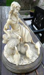 Statuette "gardienne d'oies", Antiquités & Art, Art | Sculptures & Bois, Enlèvement ou Envoi