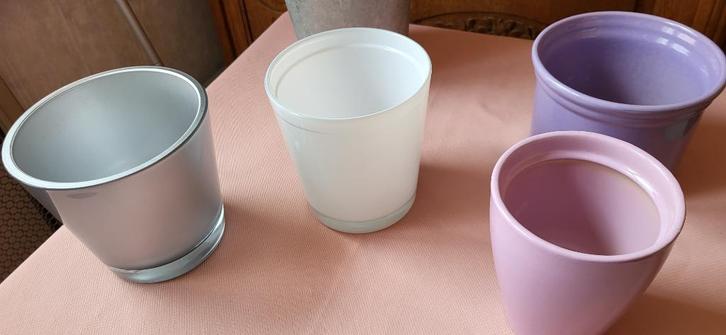 Bloempotten 4 stuks in glas en steen, Tuin en Terras, Bloempotten, Nieuw, Overige materialen, Binnen, Balkon, Tuin, Minder dan 40 cm