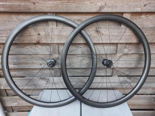 Carbon wielen voor schijfremmen, Fietsen en Brommers, Fietsonderdelen, Zo goed als nieuw, Racefiets, Wiel, Ophalen