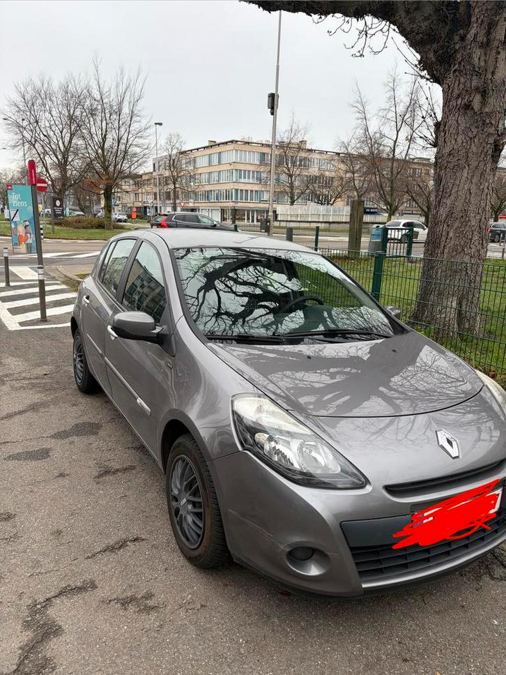 Renault Clio 1.2 Essence | 2012 | 119 000 km | 3850€, Autos, Renault, Entreprise, Airbags, Air conditionné, Ordinateur de bord