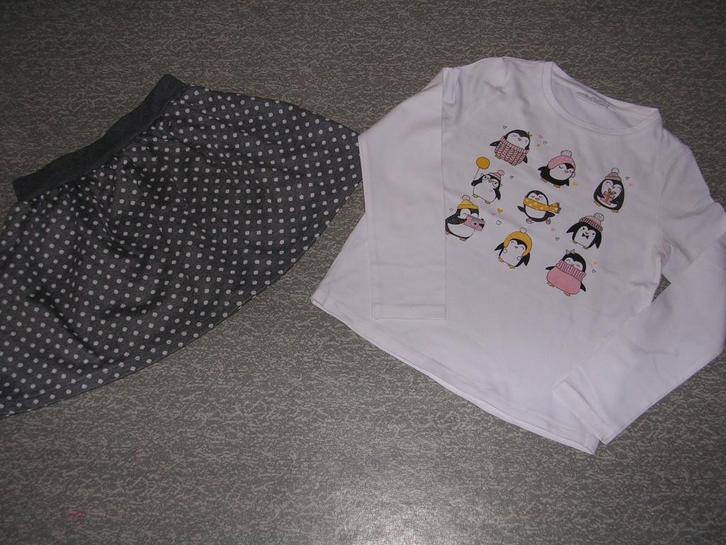 2 delig meisjes setje. Maat 122, Kinderen en Baby's, Kinderkleding | Maat 122, Zo goed als nieuw, Meisje, Setje, Ophalen of Verzenden